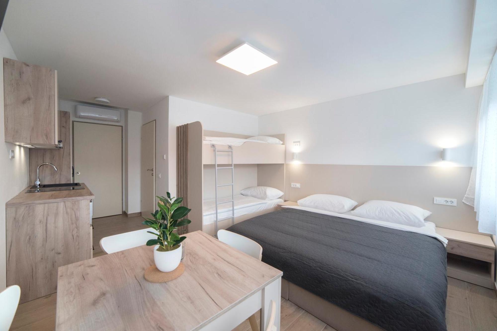 Apartments Pamer, 4Th Floor, No Elevator 자그레브 외부 사진