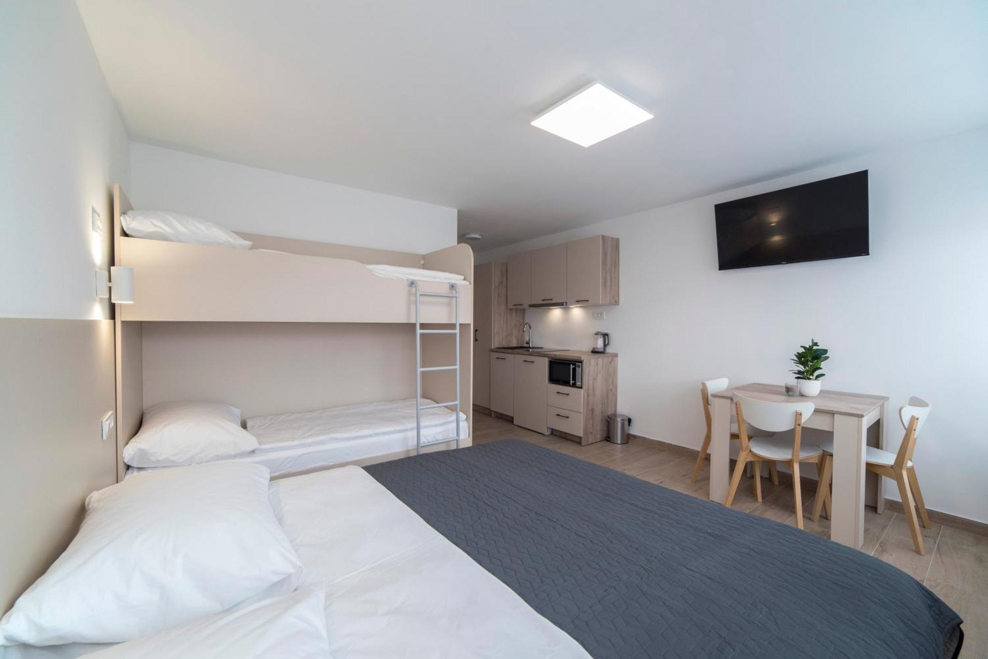 Apartments Pamer, 4Th Floor, No Elevator 자그레브 외부 사진