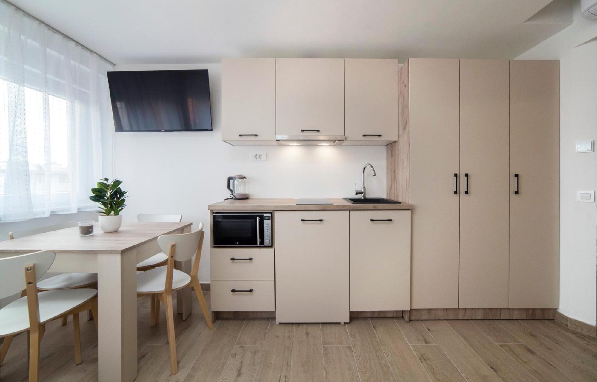 Apartments Pamer, 4Th Floor, No Elevator 자그레브 외부 사진