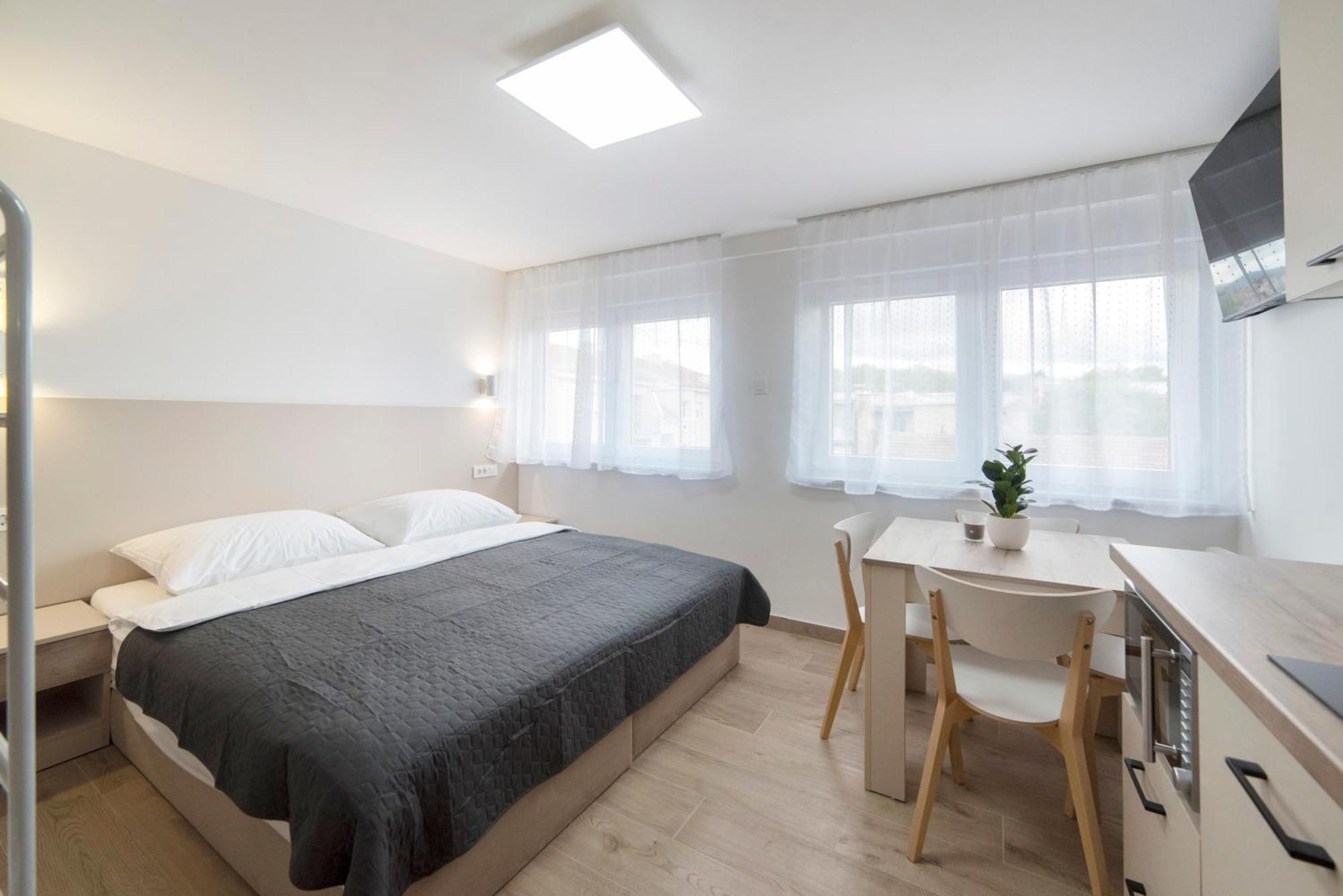 Apartments Pamer, 4Th Floor, No Elevator 자그레브 외부 사진